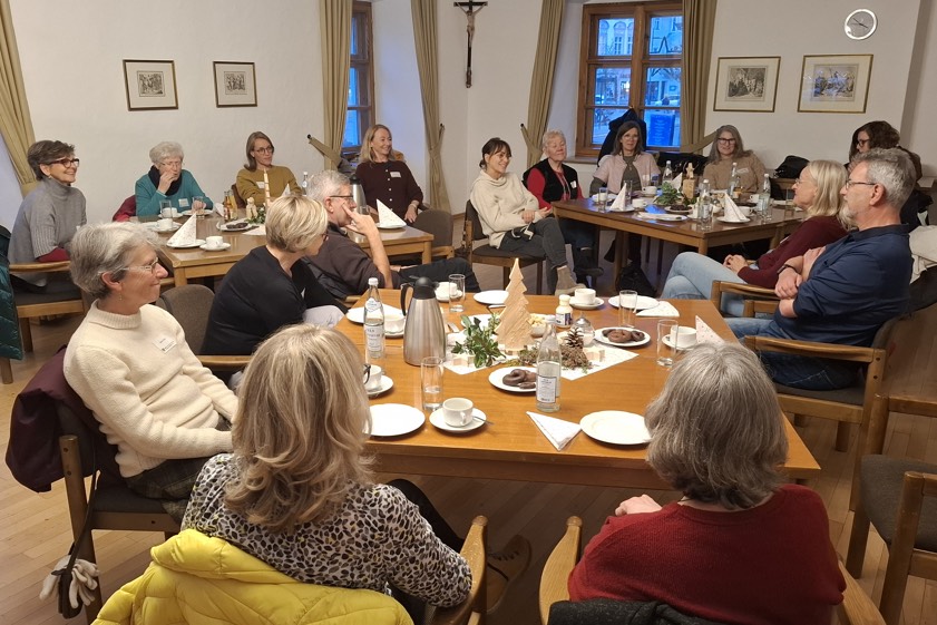 Die Lese-Paten beim Austausch im Landratsamt. Foto: Schlosser