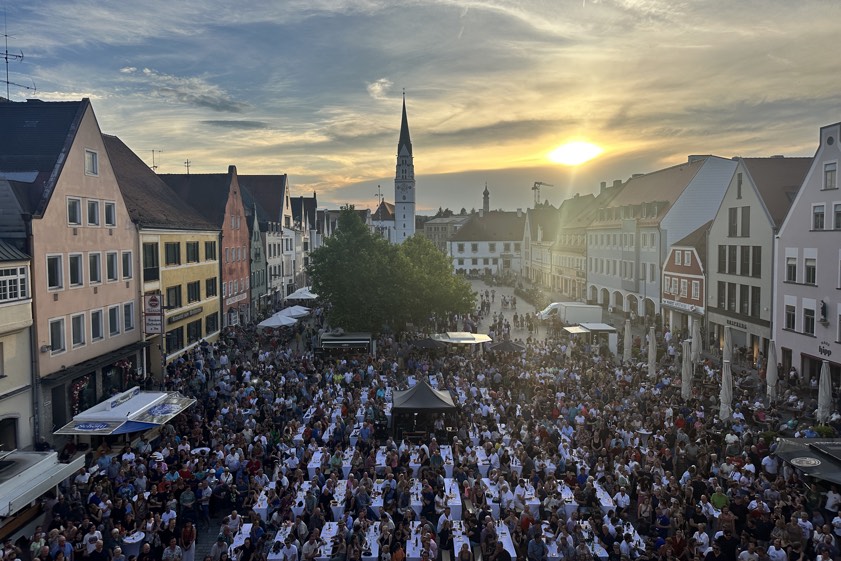 Fotos: Stadtverwaltung, Archiv, Robert Andreas Drude, Florian Schaipp, TheaterFimmel, Gschwerl